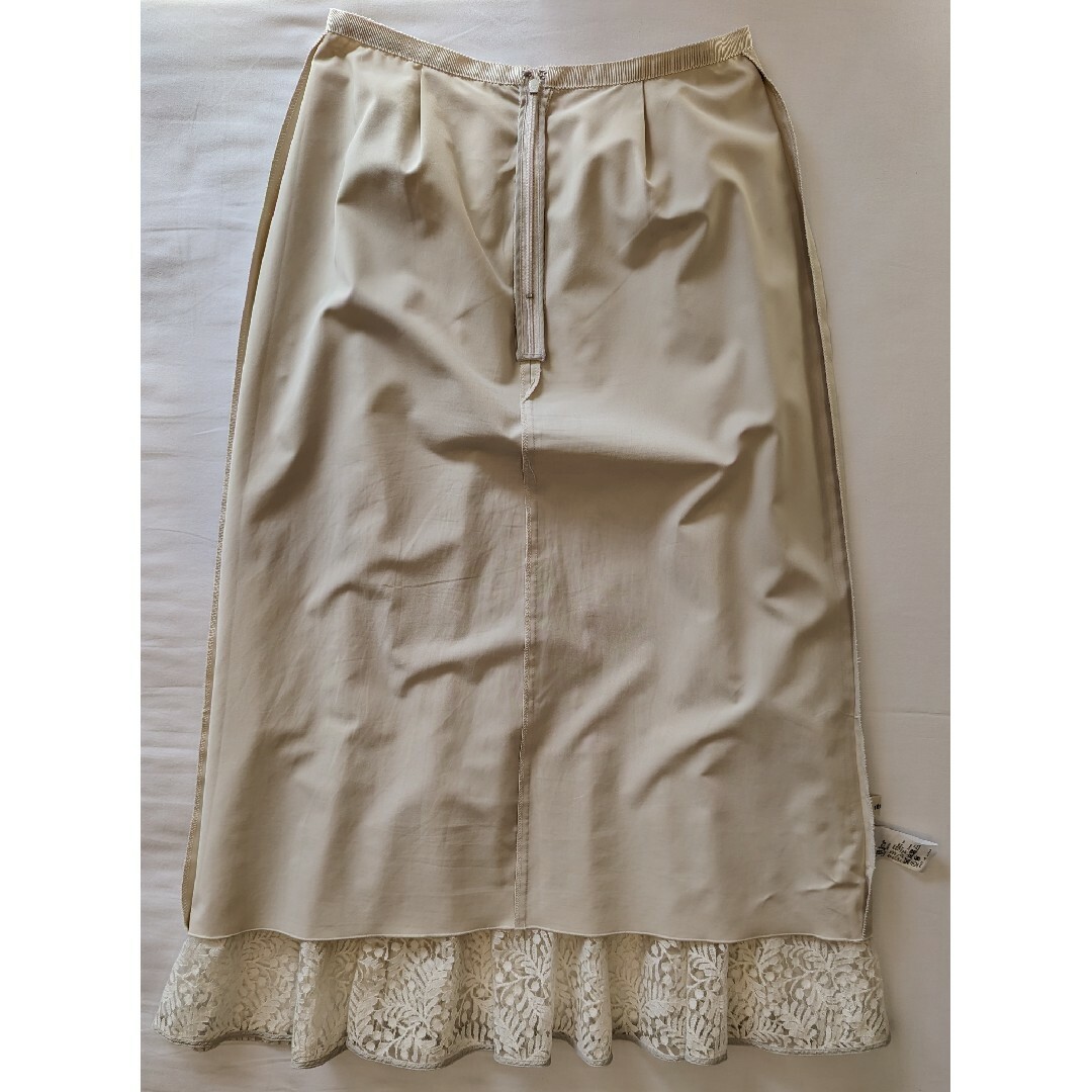 IENA(イエナ)のIENA　NUTS レーススカート　ホワイト　36 レディースのスカート(ロングスカート)の商品写真