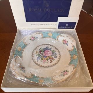 ロイヤルアルバート(ROYAL ALBERT)の【未使用美品】ロイヤルアルバート★レディアスコット★手付きサービングプレート(食器)