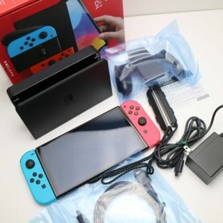 ニンテンドースイッチ(Nintendo Switch)の新品同様 Nintendo Switch 有機ELモデル   M111(携帯用ゲーム機本体)