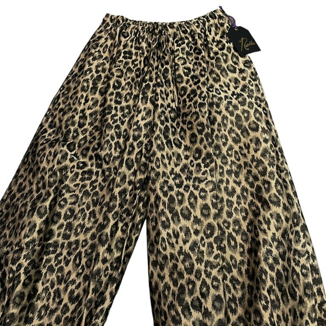 Needles(ニードルス)のNeedles タグ付 22AW H.D.P Pant PE/C/N Leopard Jq. 希少 ヒザデルパンツ レオパード ボトム LQ197 ニードルス メンズ メンズのパンツ(その他)の商品写真