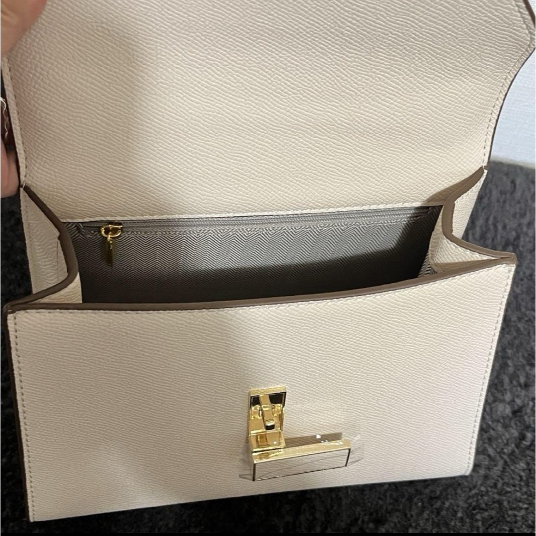 【新品未使用】ハンドバッグ　ショルダーバッグ　ヴァレクストラ風　イジィデ風 レディースのバッグ(ショルダーバッグ)の商品写真