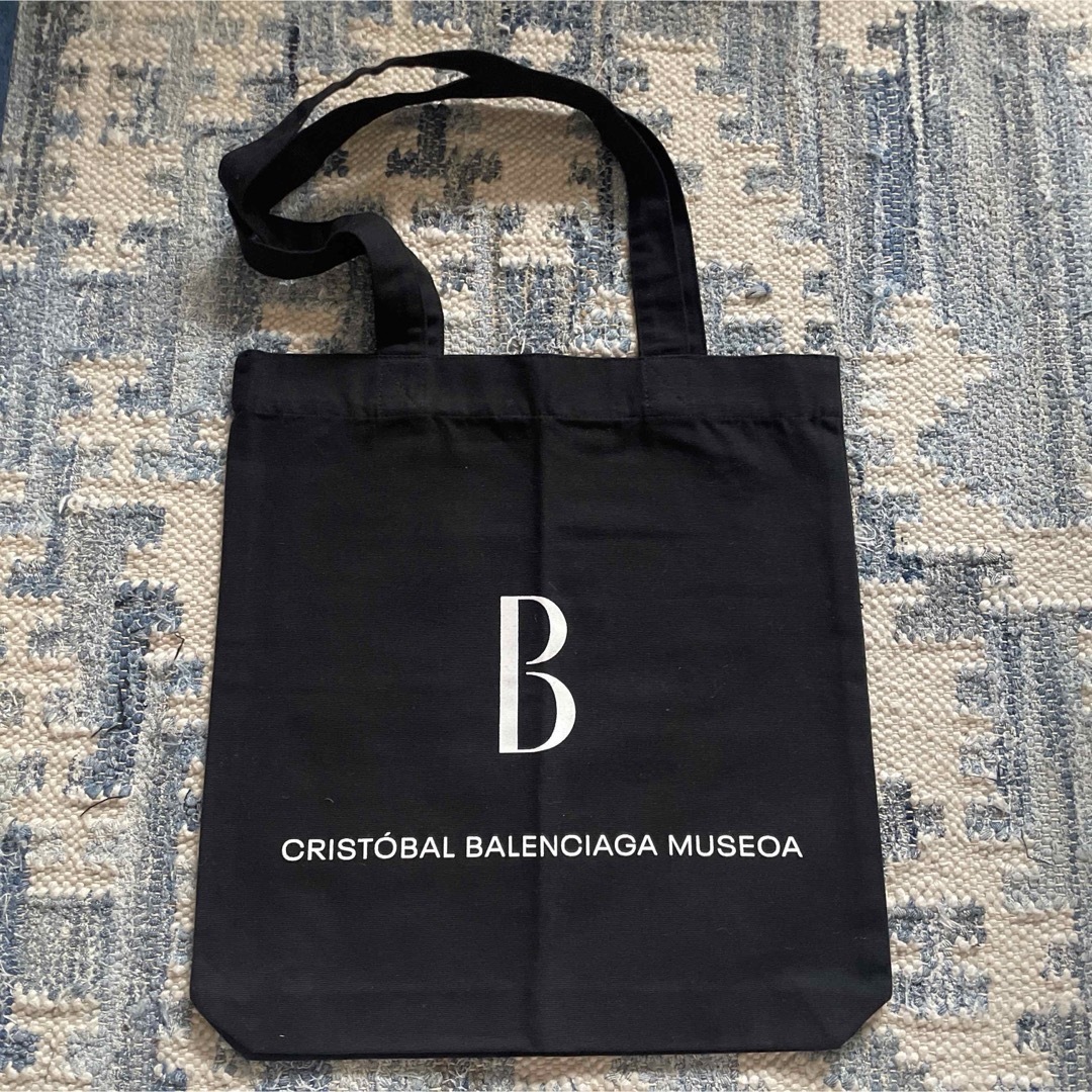 Balenciaga(バレンシアガ)のBALENCIAGA 美術館限定 ロゴ入り トートバッグ レディースのバッグ(トートバッグ)の商品写真