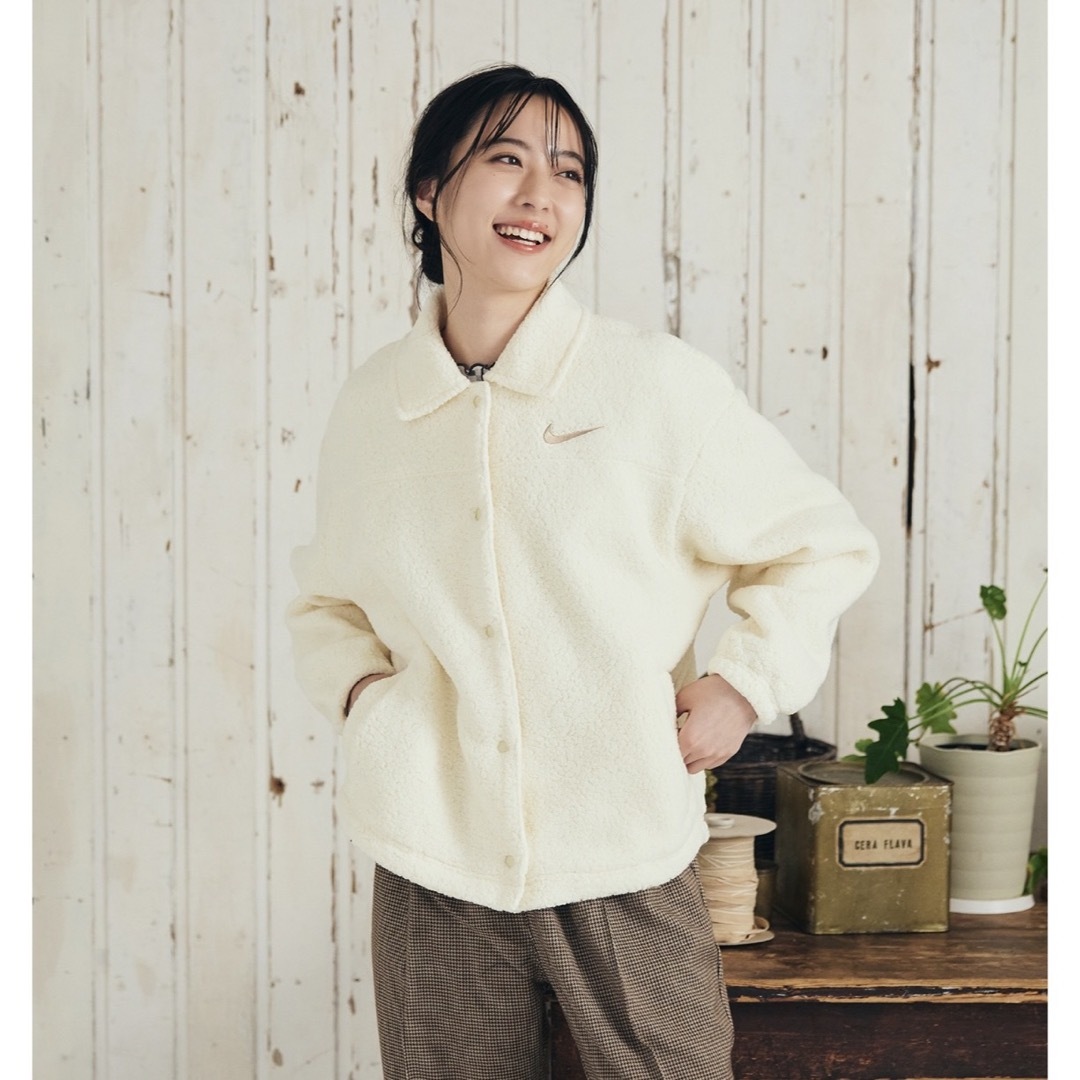 NIKE - 新品☆定価12760円☆NIKE☆ボア☆ジャケット☆ホワイト NIKE - 新品☆定価12760円☆NIKE☆ボア☆ジャケット☆ホワイト