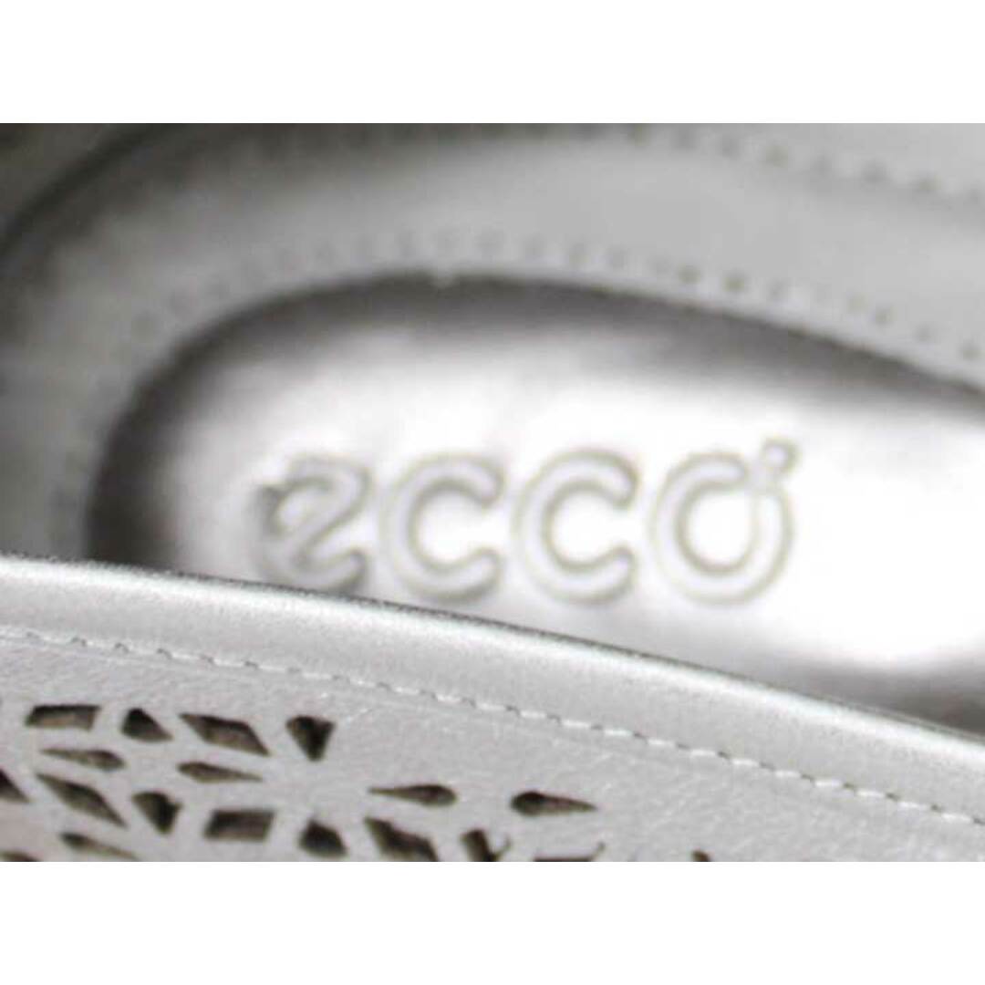 ECHO(エコー)の【春物 新入荷】★ECCO/エコー★パンチングバレリーナシューズ/フラット/シューズ/靴 ブロンズ レディース 36【中古】春夏 612042 レディースの靴/シューズ(バレエシューズ)の商品写真