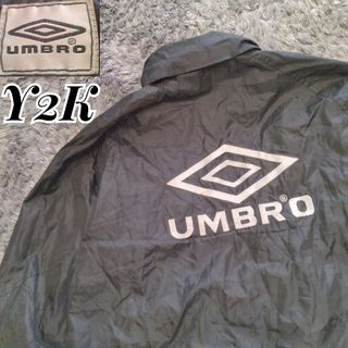 アンブロ(UMBRO)のUMBRO アンブロ Y2K 背面ビッグダイヤロゴ刺繍　ナイロンジャケット(ナイロンジャケット)