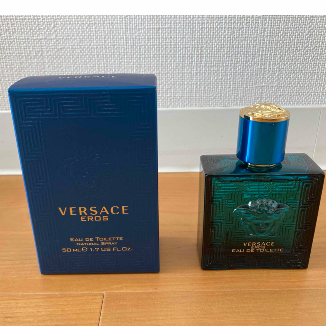 Gianni Versace(ジャンニヴェルサーチ)のヴェルサーチ　エロス　50ml コスメ/美容の香水(香水(男性用))の商品写真