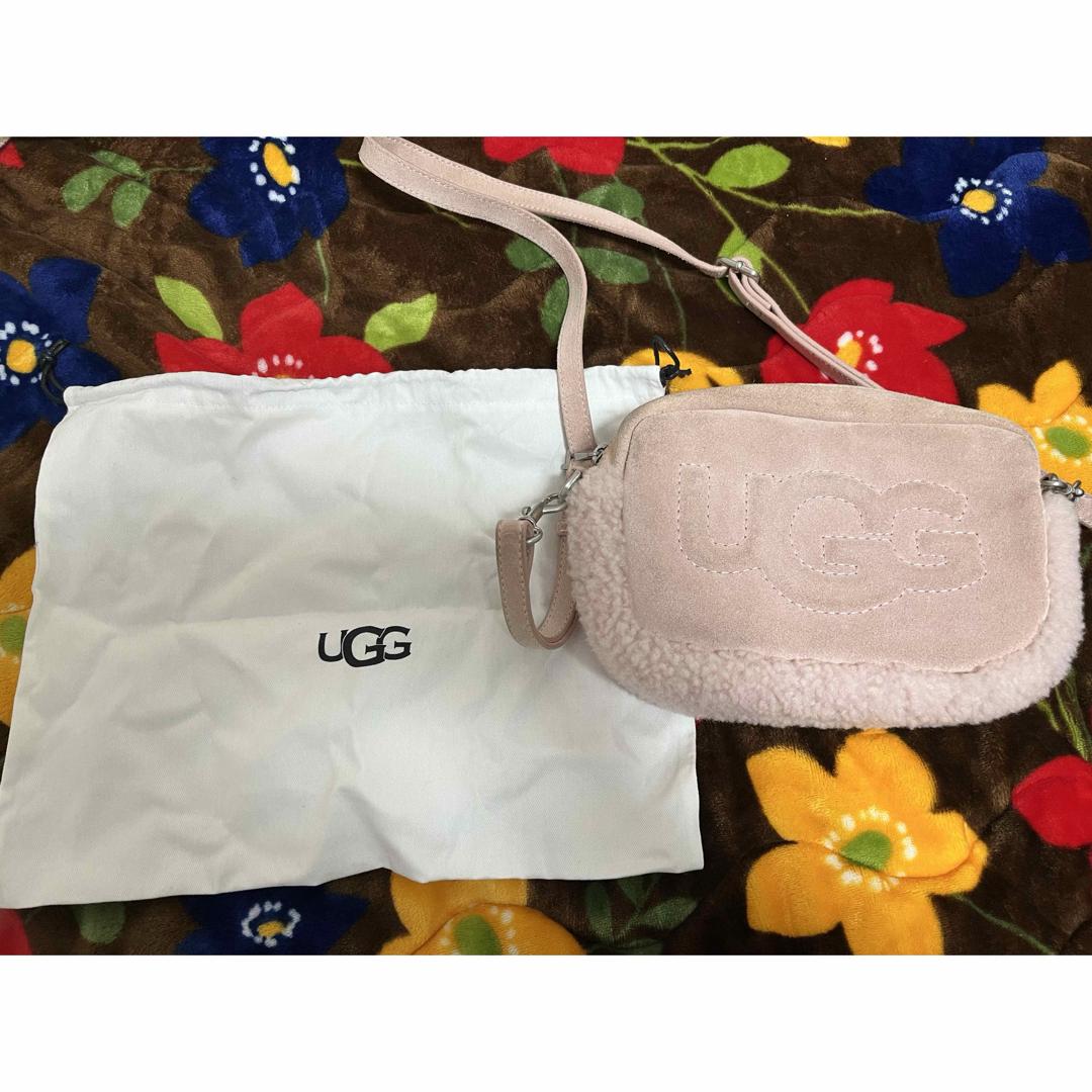 UGG ショルダーバッグ レディースのバッグ(ショルダーバッグ)の商品写真