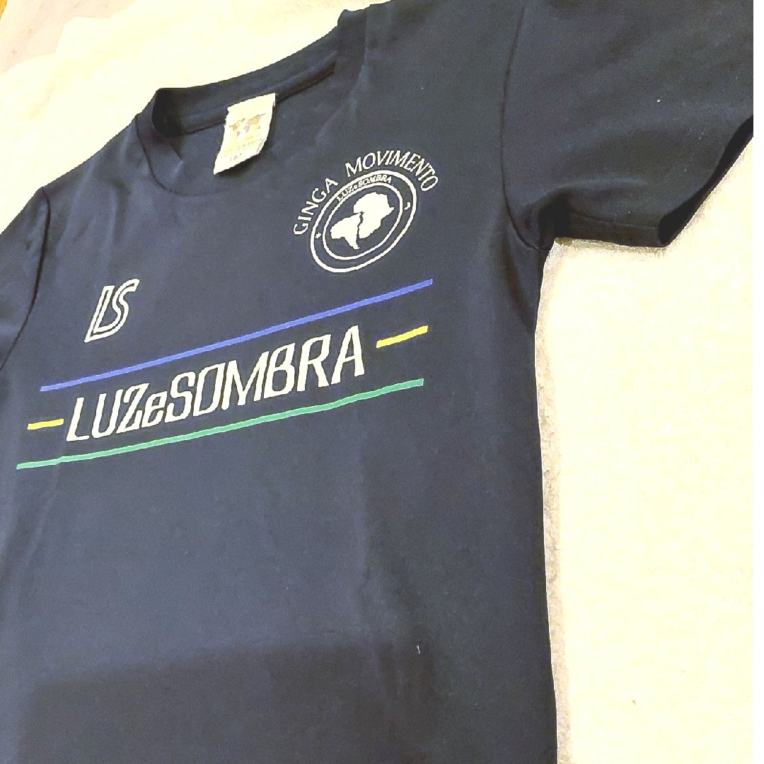 LUZ(ルース)のルースイソンブラ　Tシャツ　140 ネイビー スポーツ/アウトドアのサッカー/フットサル(ウェア)の商品写真