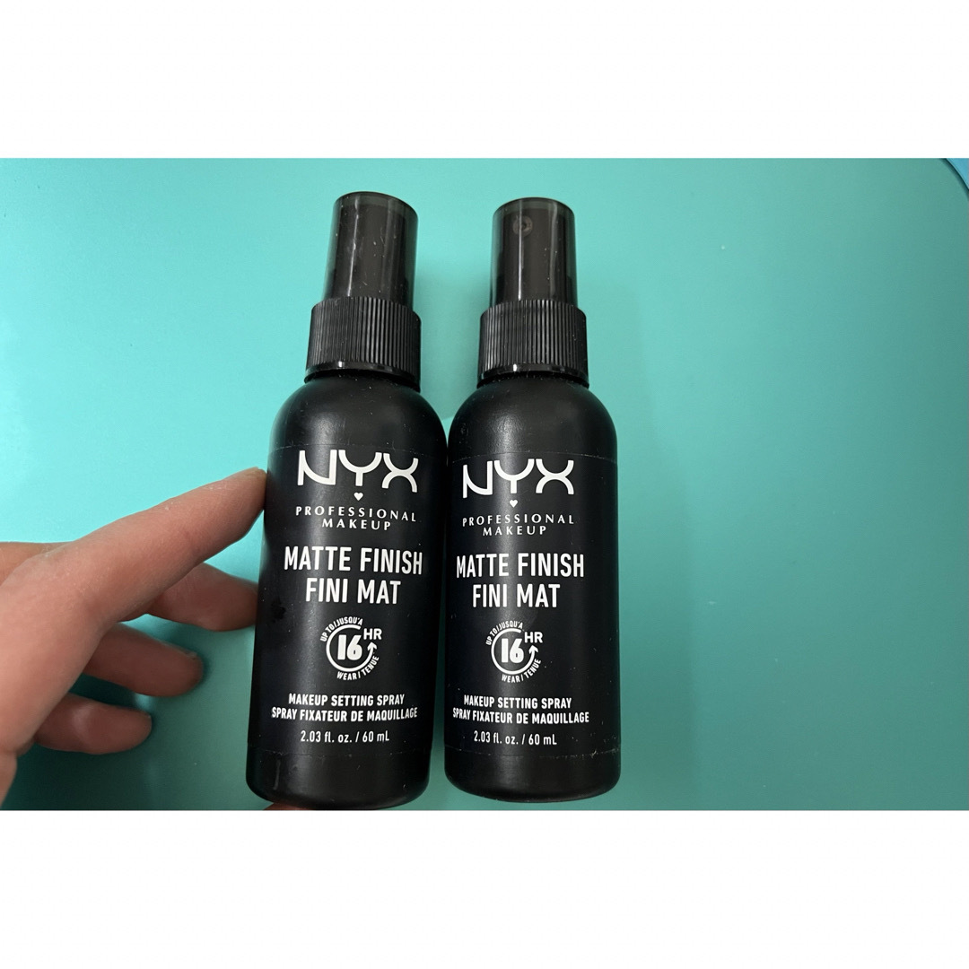 NYX(エヌワイエックス)の【新品】NYX セッティングスプレー 60ml (マット) コスメ/美容のベースメイク/化粧品(化粧下地)の商品写真