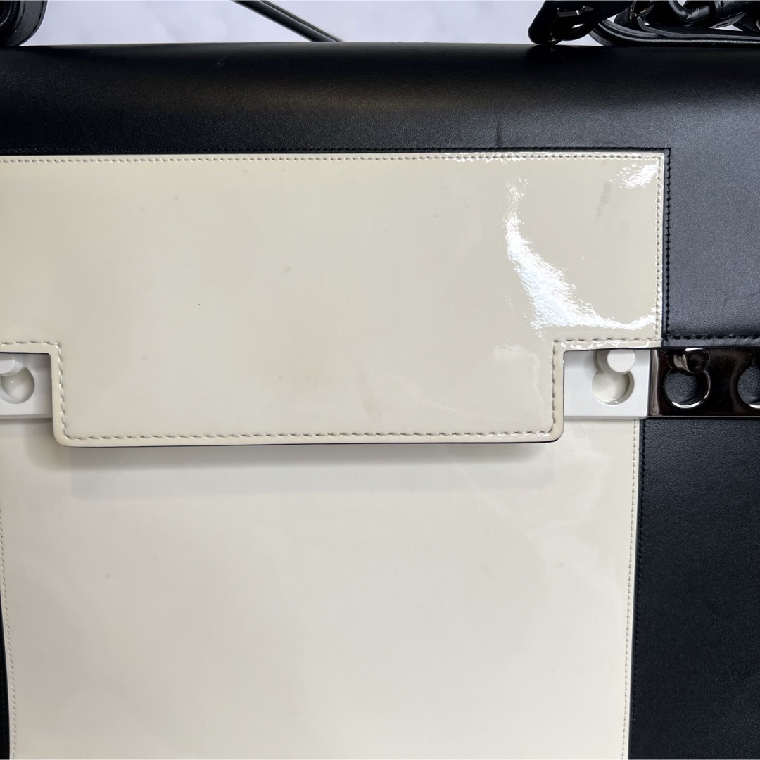 DELVAUX(デルヴォー)のDELVAUX デルヴォー【美品】タンペートGM 2way ショルダーバッグ レディースのバッグ(ショルダーバッグ)の商品写真