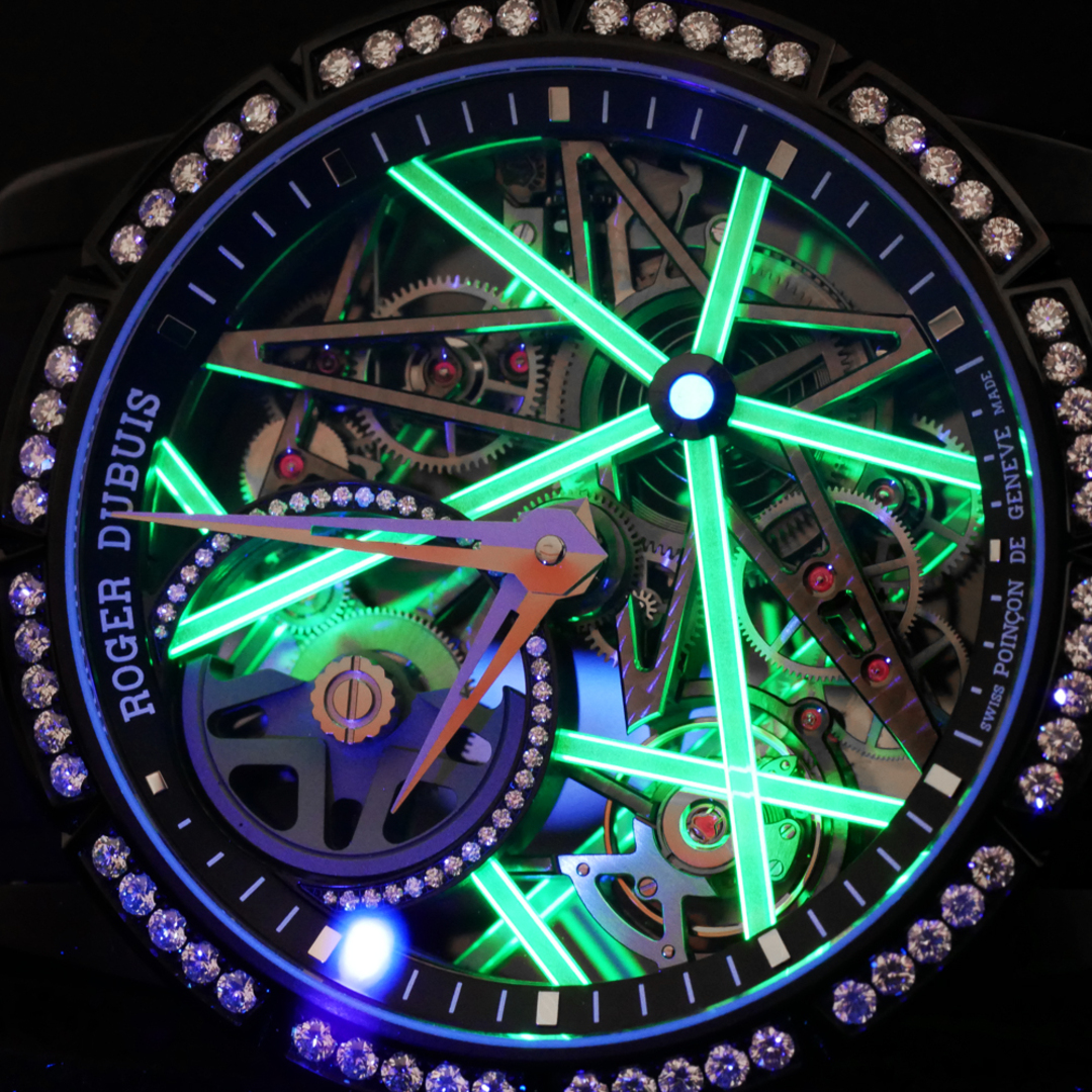 ROGER DUBUIS(ロジェデュブイ)のエクスカリバー ブラック ライト 88本限定 Ref.DBEX0756 中古品 メンズ 腕時計 メンズの時計(腕時計(アナログ))の商品写真