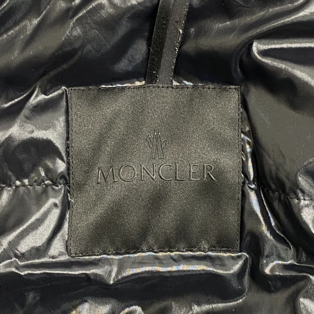 MONCLER(モンクレール)のモンクレール MONCLER ダウンジャケット
 DILLIERS 1 21年 レッド メンズのジャケット/アウター(ダウンジャケット)の商品写真