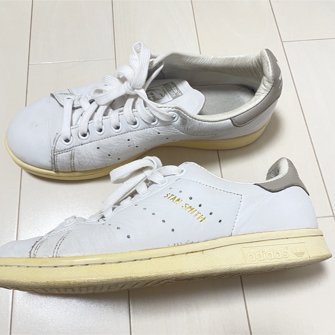 adidas(アディダス)の1976様専用　adidas  スタンスミススニーカー　24㎝ レディースの靴/シューズ(スニーカー)の商品写真