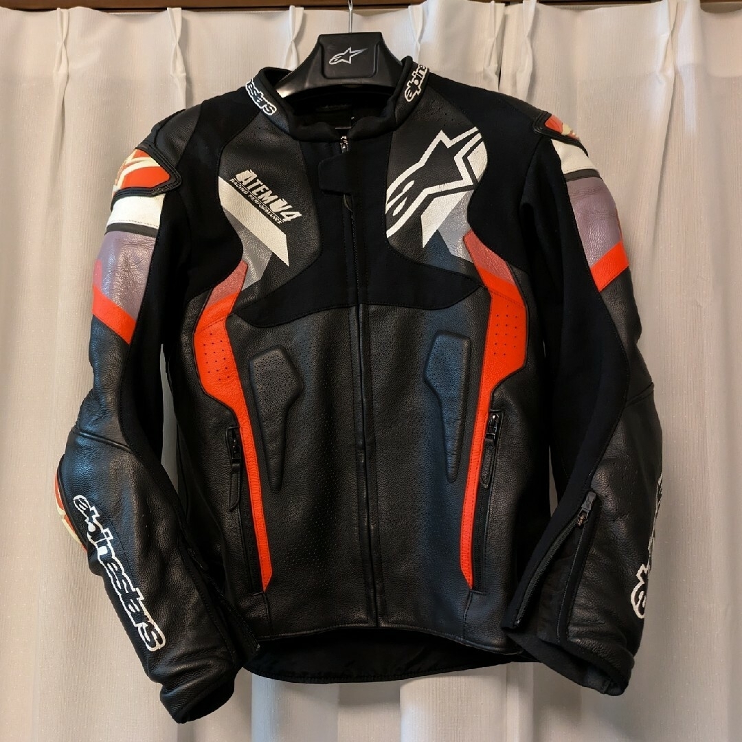 alpinestars(アルパインスターズ)のアルパインスターズ　Alpinestars Atem V4 　レザージャケット 自動車/バイクのバイク(装備/装具)の商品写真