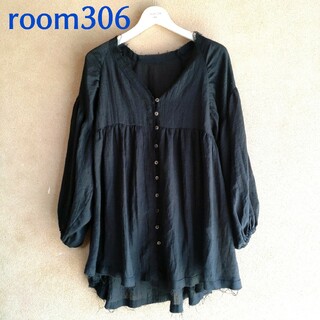 room306 CONTEMPORARY - ルームサンマルロクコンテンポラリー　黒ふんわりギャザーカットオフチュニックシャツ