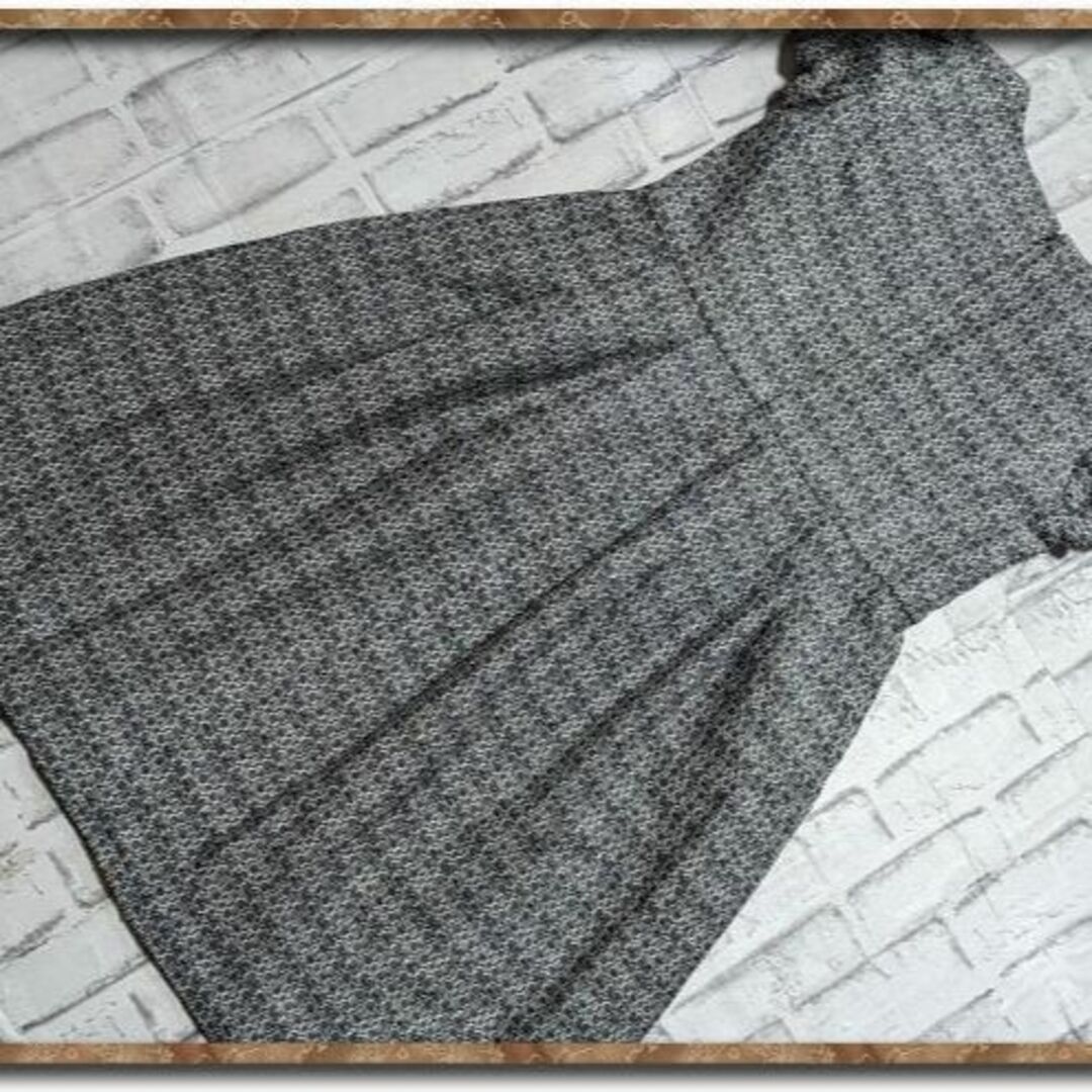 Couture Brooch(クチュールブローチ)のクチュールブローチ　ラメ入りワンピース　黒 レディースのワンピース(ひざ丈ワンピース)の商品写真