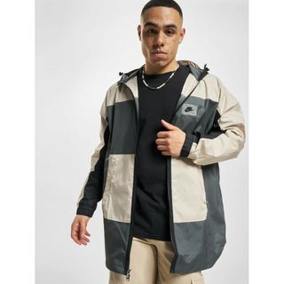 ナイキ(NIKE)の【新品未使用】定価約２万円☆nike  Woven Jacket☆　Mサイズ(ナイロンジャケット)