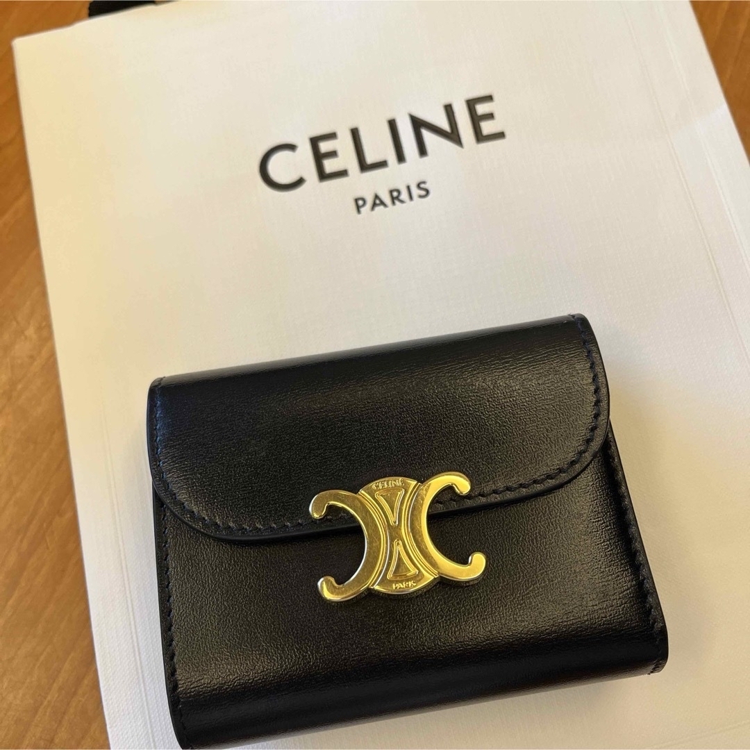 celine(セリーヌ)の値下げ　セリーヌ　トリンオフ　三つ折り財布 レディースのファッション小物(財布)の商品写真