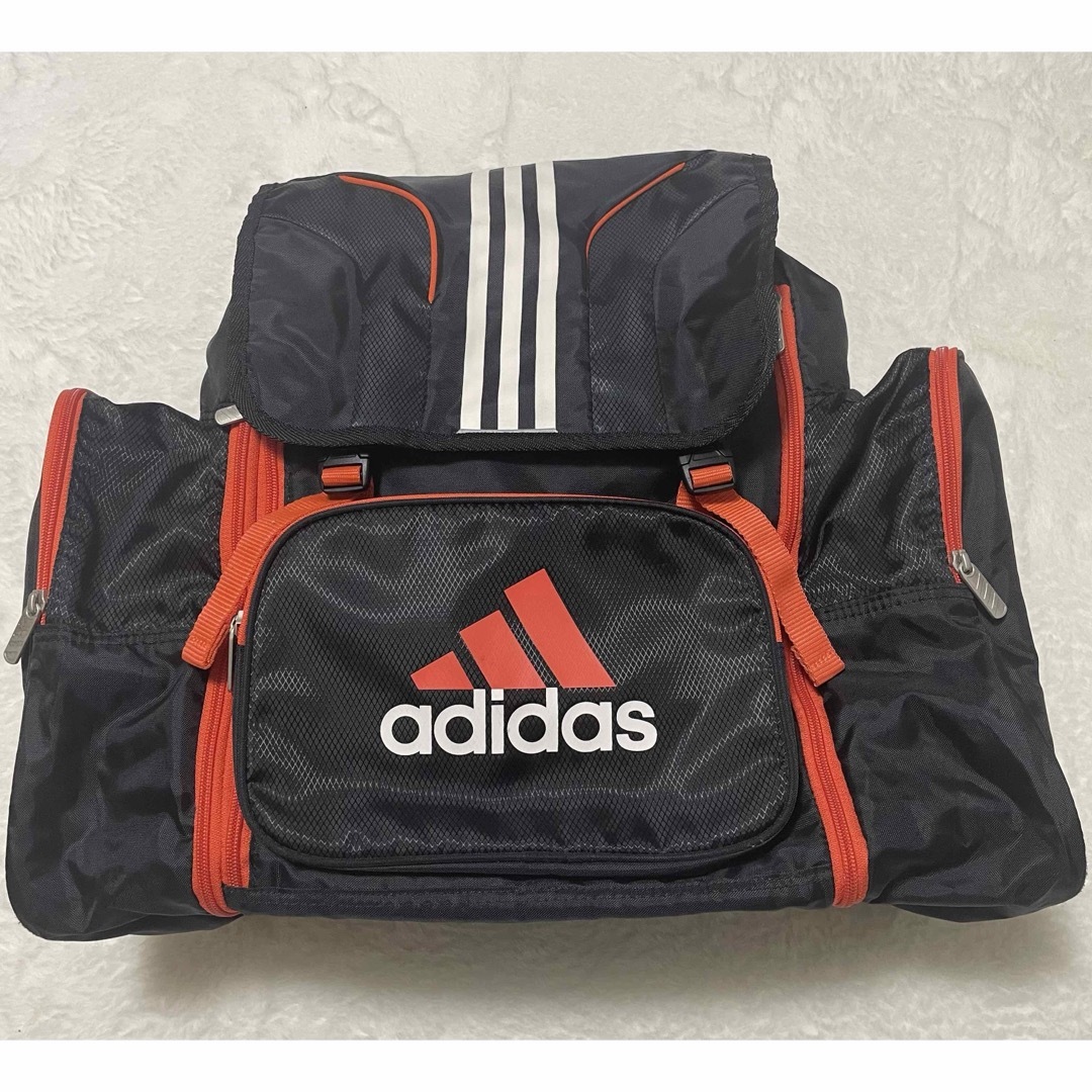 adidas(アディダス)のAdidasリュックサック大容量登山-ハイキング-旅行 キッズ/ベビー/マタニティのこども用バッグ(リュックサック)の商品写真