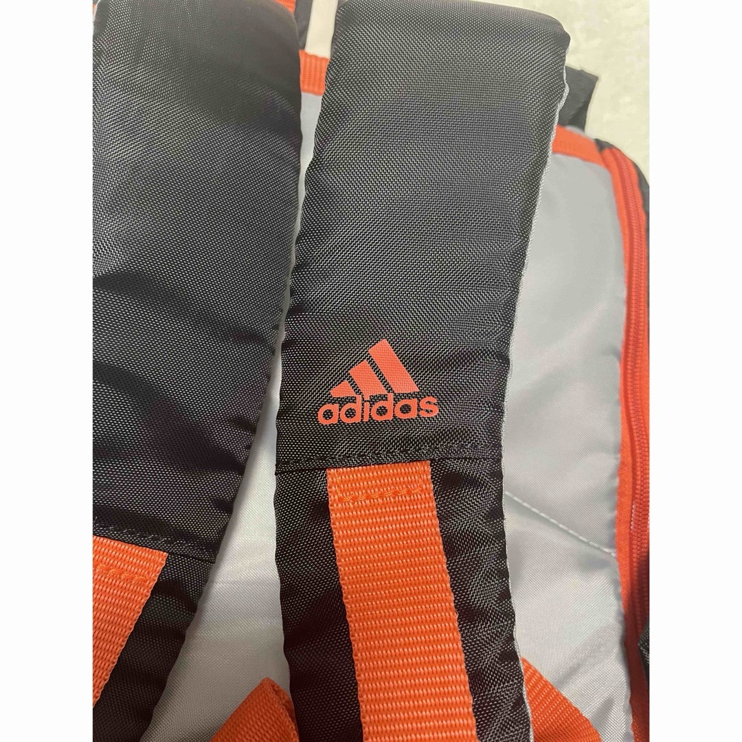 adidas(アディダス)のAdidasリュックサック大容量登山-ハイキング-旅行 キッズ/ベビー/マタニティのこども用バッグ(リュックサック)の商品写真