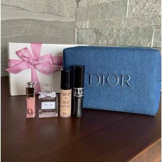 Dior コスメ　ノベルティ　オファー　ポーチ　マスカラ　香水　ファンデーション