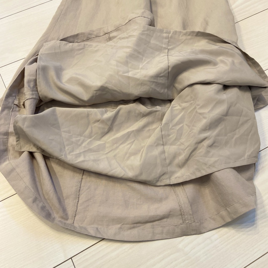 IENA(イエナ)のSLOBE IENA レーヨン/コットンフレアスカート36ベージュ レディースのスカート(ロングスカート)の商品写真