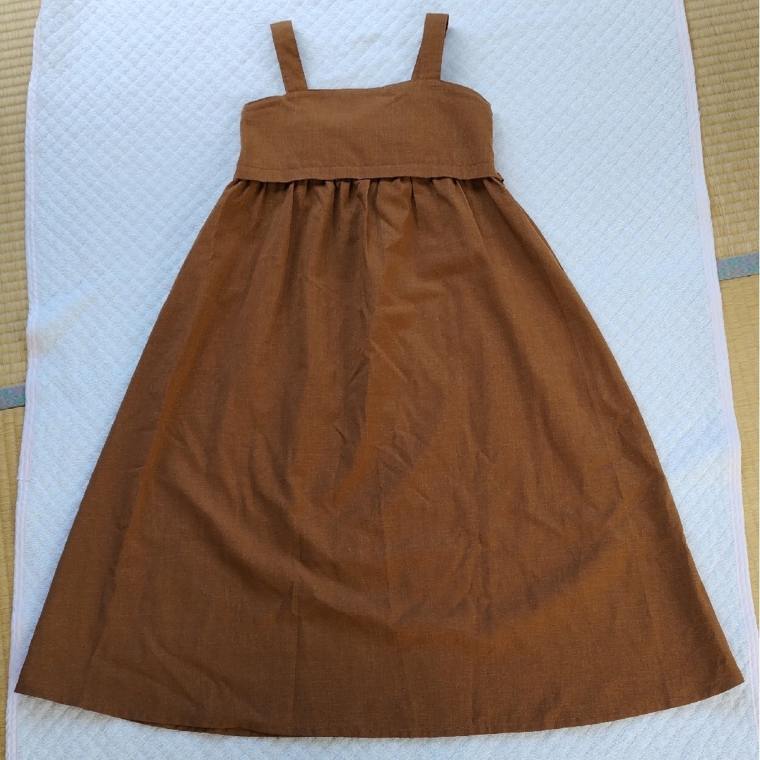 GU(ジーユー)のジーユー　ワンピース　袖なし　茶色 レディースのワンピース(ひざ丈ワンピース)の商品写真