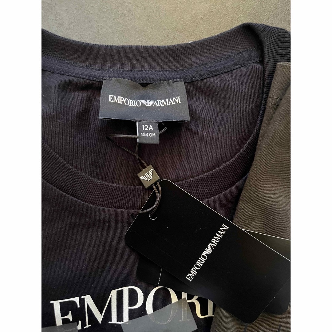 Emporio Armani(エンポリオアルマーニ)のEMPORIO ARMANI アルマーニ Tシャツ 12A 154 新品未使用 キッズ/ベビー/マタニティのキッズ服男の子用(90cm~)(Tシャツ/カットソー)の商品写真