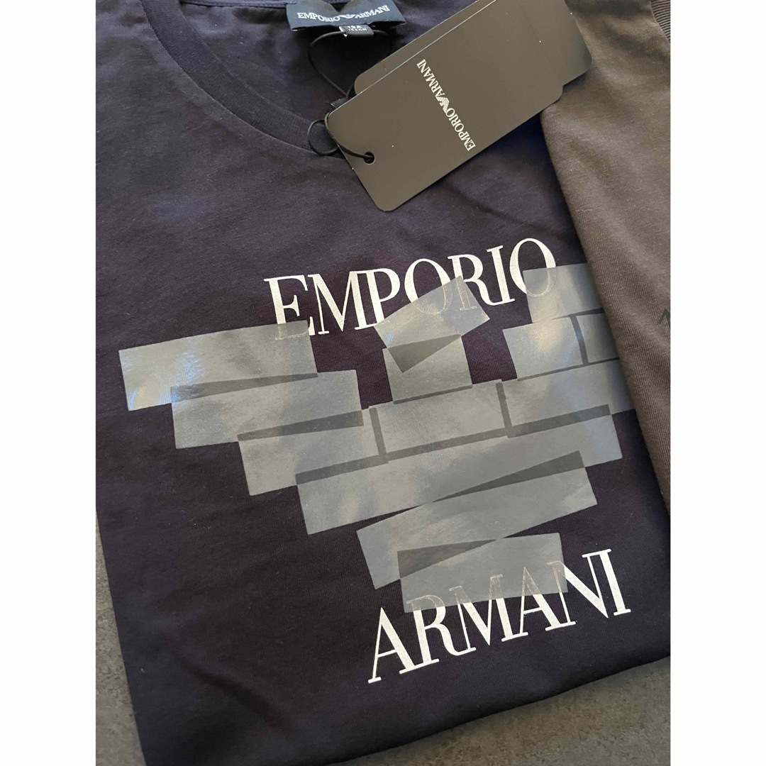 Emporio Armani(エンポリオアルマーニ)のEMPORIO ARMANI アルマーニ Tシャツ 12A 154 新品未使用 キッズ/ベビー/マタニティのキッズ服男の子用(90cm~)(Tシャツ/カットソー)の商品写真