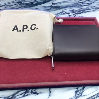 アーペーセー(A.P.C)の【新品未使用】アー・ペー・セー A.P.C二つ折り財布 ブラウン H63087(財布)