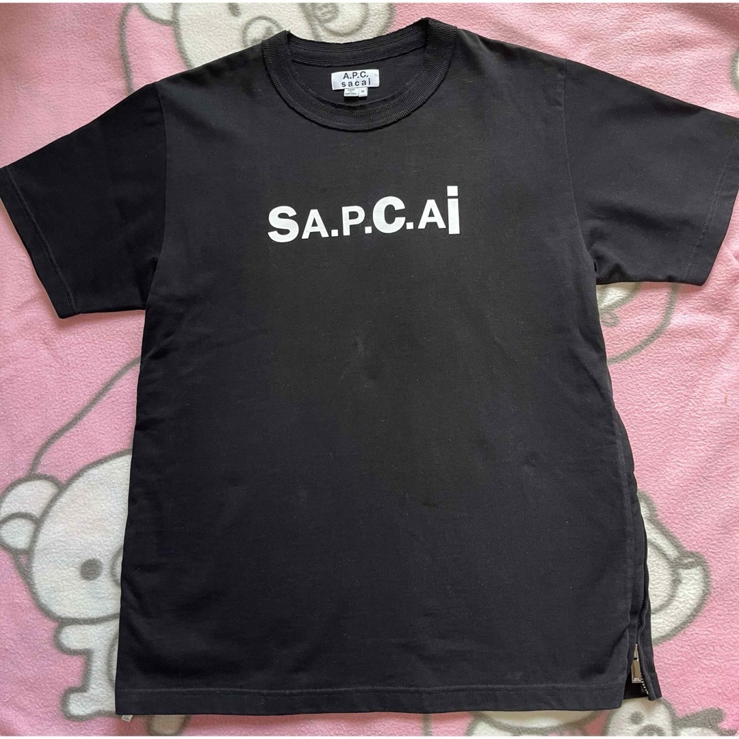 A.P.C. × sacai サイドジップロゴ Tシャツ アーペーセー×サカイM