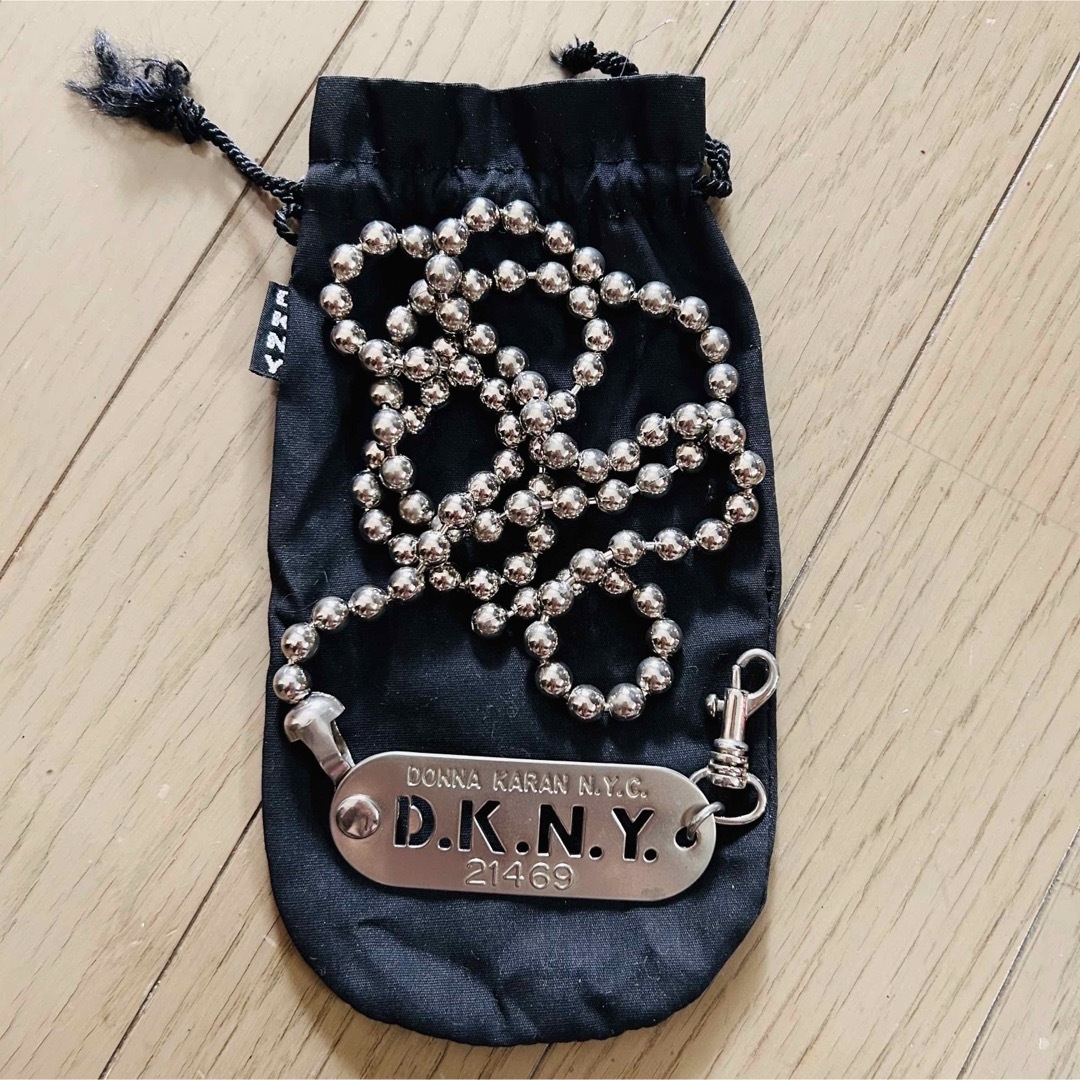 DKNY(ダナキャランニューヨーク)のDKNY ベルト　ダナキャランニューヨーク　チェーンベルト　保存袋付き レディースのファッション小物(ベルト)の商品写真