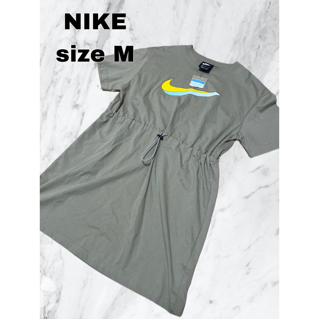 NIKE(ナイキ)の【新品タグ付き】NIKE アイコンクラッシュ シャツワンピース レディースのトップス(Tシャツ(半袖/袖なし))の商品写真