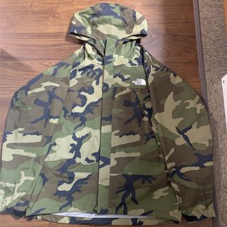 ザノースフェイス(THE NORTH FACE)のTHE NORTH FACE  マウンテンパーカー　　迷彩(マウンテンパーカー)