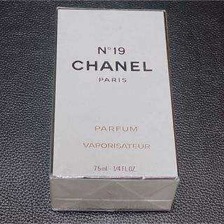 シャネル(CHANEL)の【 CHANEL 】 シャネル N°19 PARFUM 香水 7.5ml(香水(女性用))