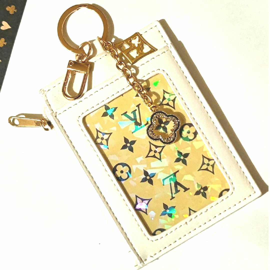 LOUIS VUITTON(ルイヴィトン)の⭐ミニ財布パスケース　⭐LOUIS VUITTONモノグラムトランプ１枚　ＨB レディースのファッション小物(名刺入れ/定期入れ)の商品写真