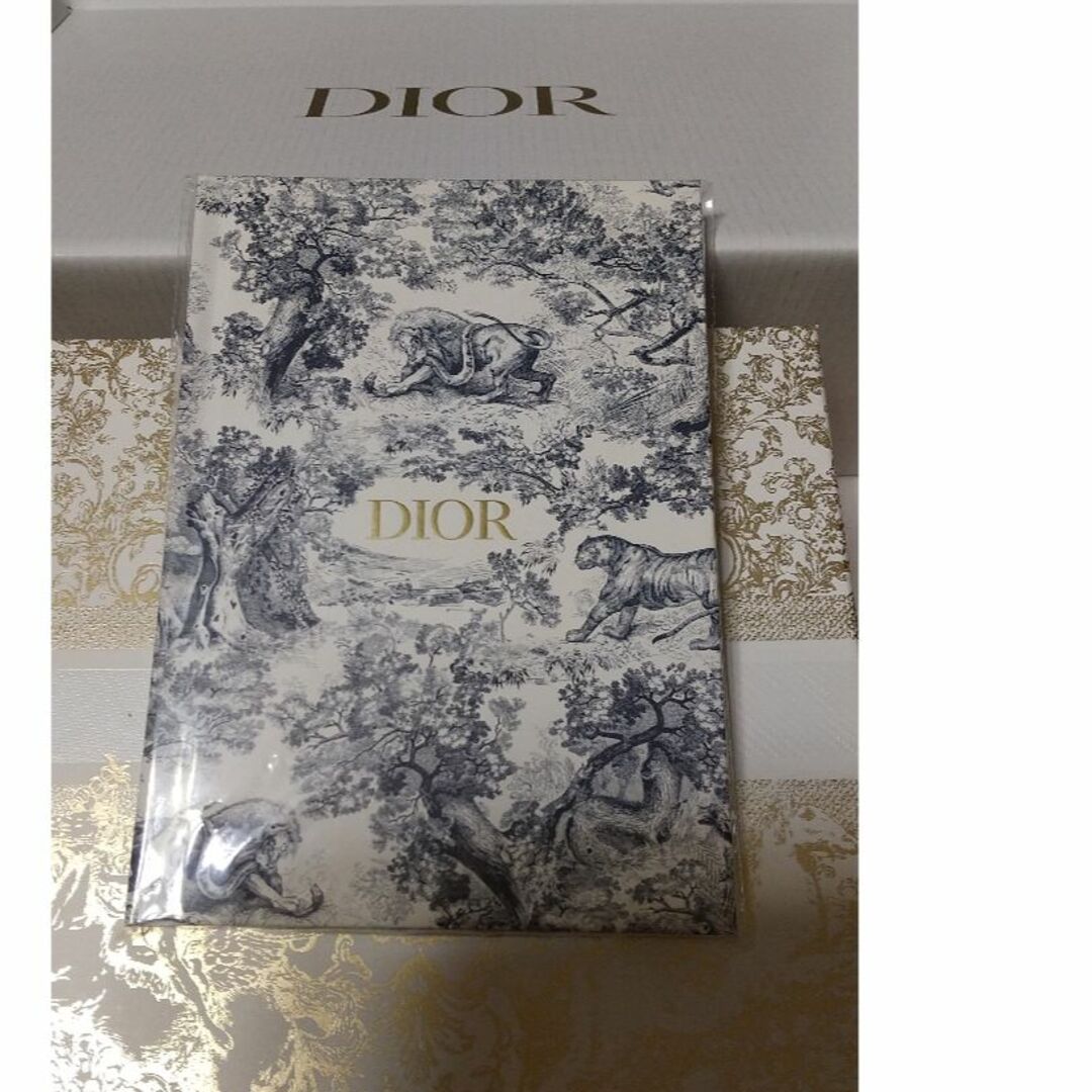 Christian Dior(クリスチャンディオール)の[新品未使用]ノベルティ  ノート インテリア/住まい/日用品の文房具(ノート/メモ帳/ふせん)の商品写真