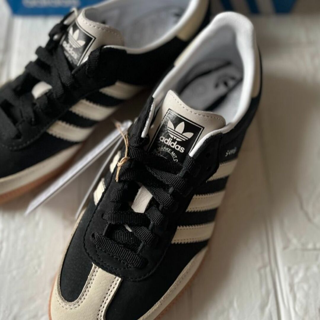 Originals（adidas）(オリジナルス)の大人気 新品 アディダス オリジナルス サンバ OG W / SAMBA OG レディースの靴/シューズ(スニーカー)の商品写真