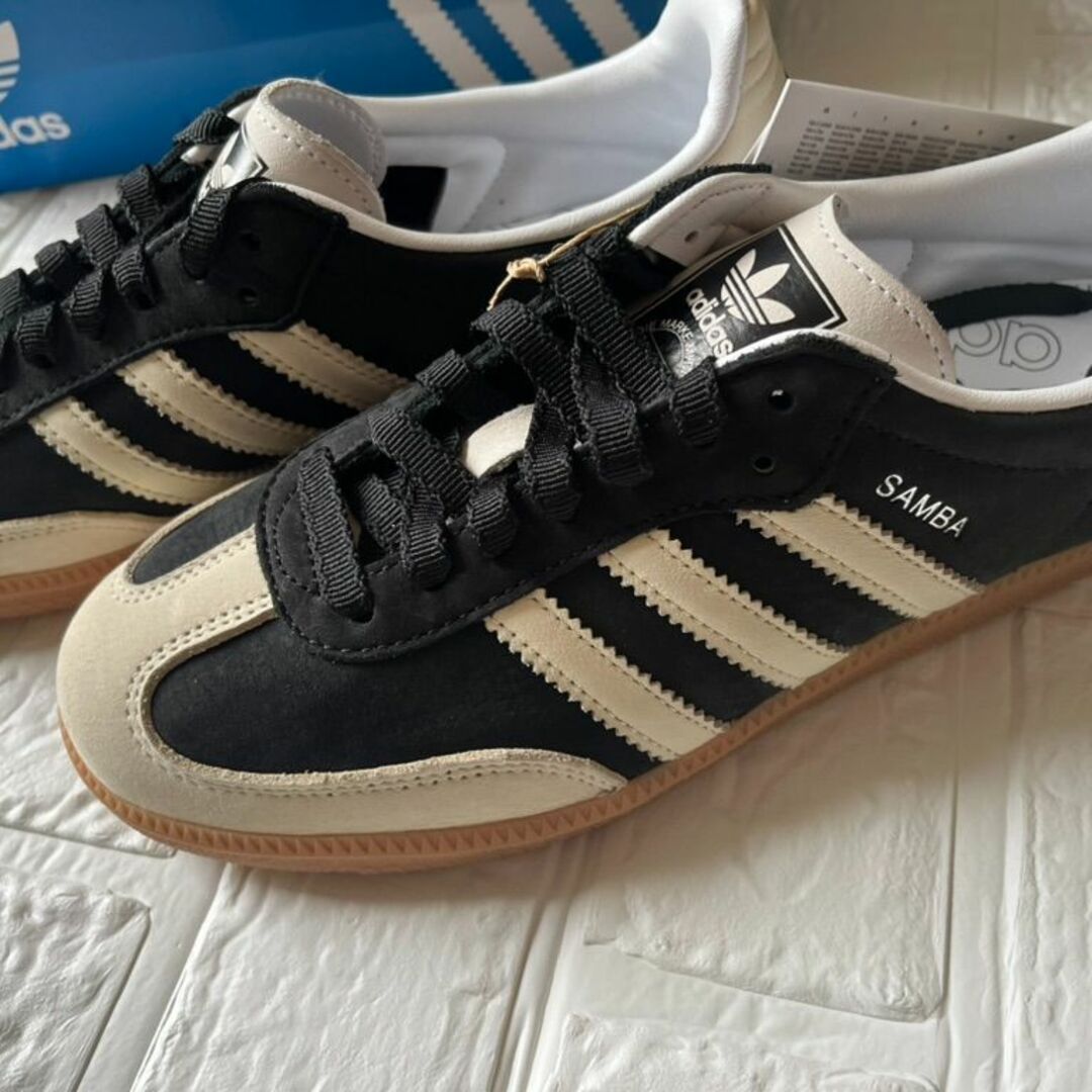 Originals（adidas）(オリジナルス)の大人気 新品 アディダス オリジナルス サンバ OG W / SAMBA OG レディースの靴/シューズ(スニーカー)の商品写真