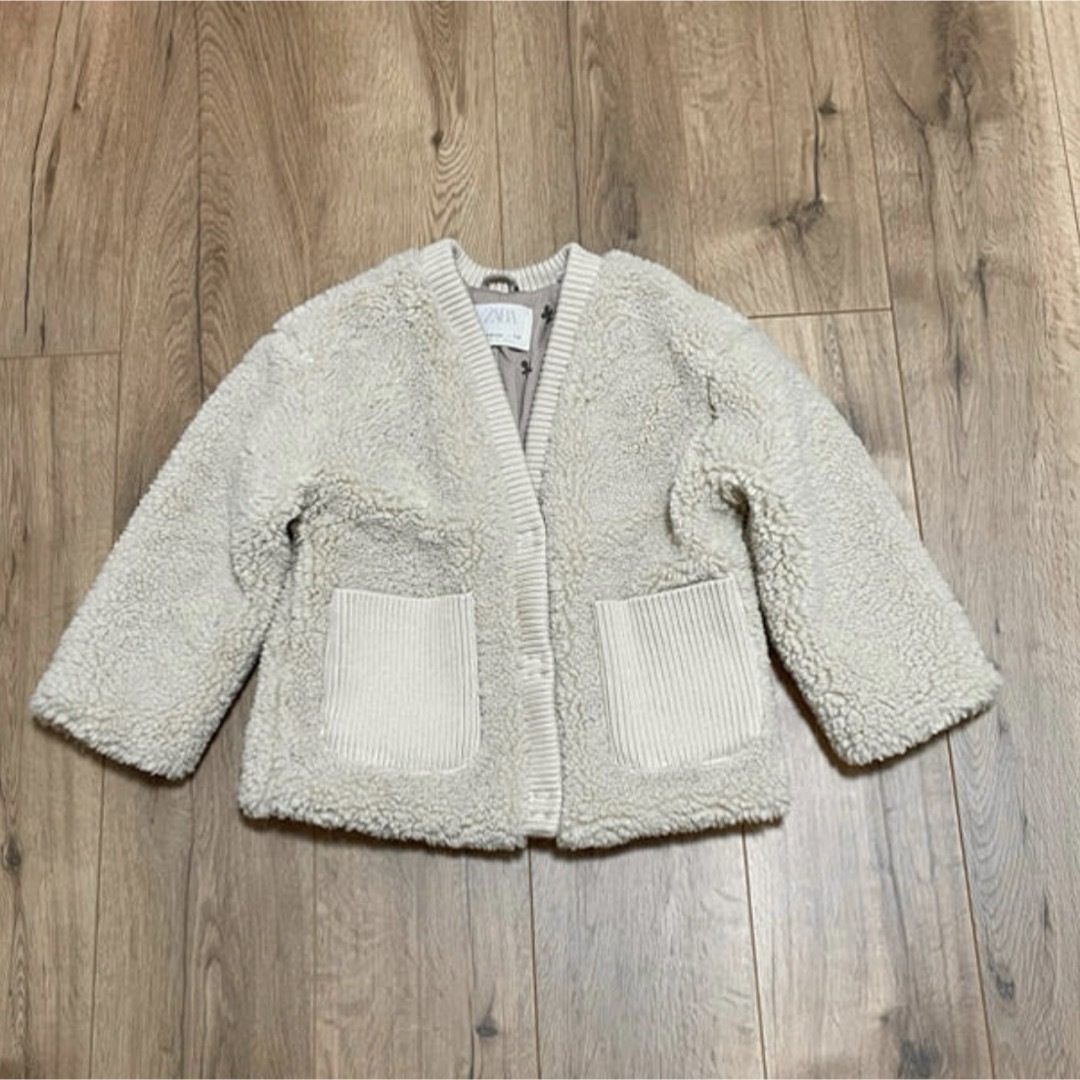 ZARA KIDS(ザラキッズ)のザラベビー ボア ジャケット アウター 4-5y 110cm 新品未使用 キッズ/ベビー/マタニティのキッズ服女の子用(90cm~)(ジャケット/上着)の商品写真