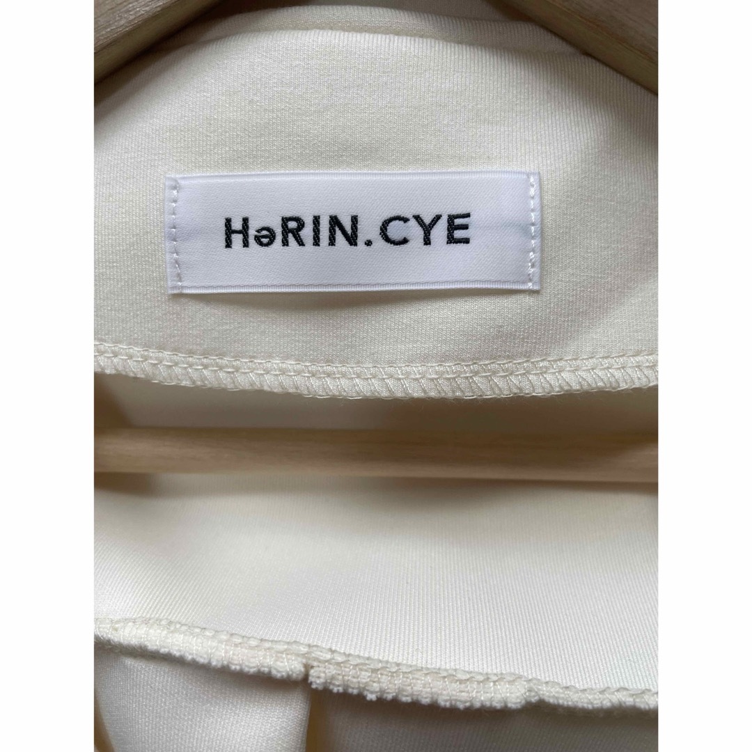 HeRIN.CYE(ヘリンドットサイ)のヘリンドットサイFeels v-neck Cardigan レディースのトップス(カーディガン)の商品写真