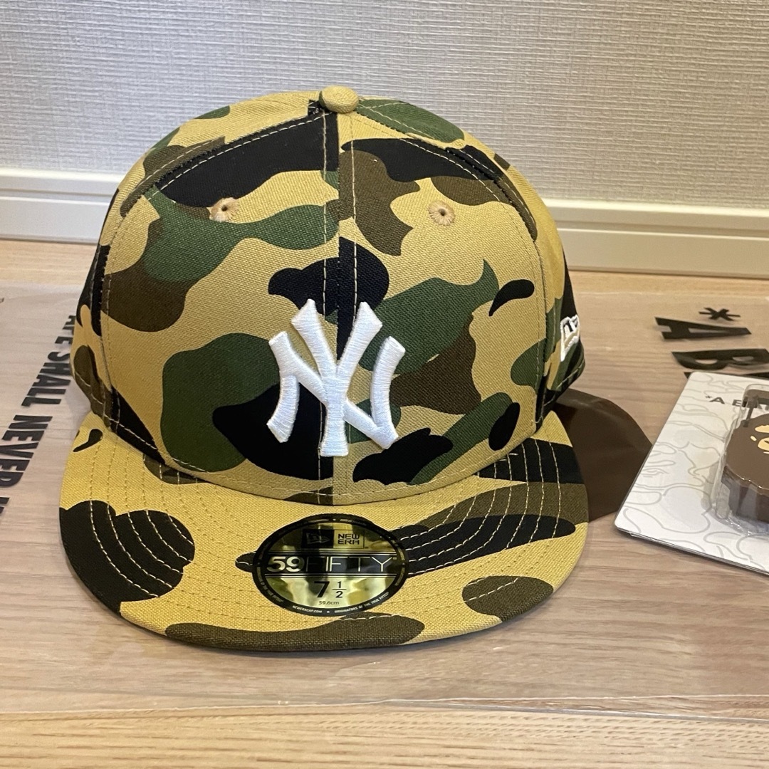 A BATHING APE(アベイシングエイプ)のBAPE MLB NEW ERA YANKEES 59FIFTIY CAP メンズの帽子(キャップ)の商品写真