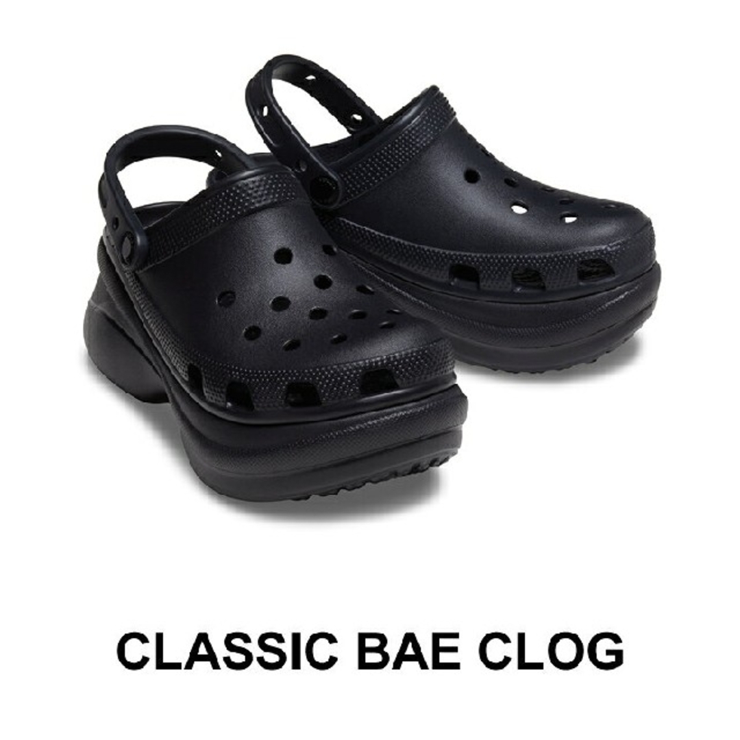 crocs(クロックス)のcrocs classic bae　w7サイズ レディースの靴/シューズ(サンダル)の商品写真