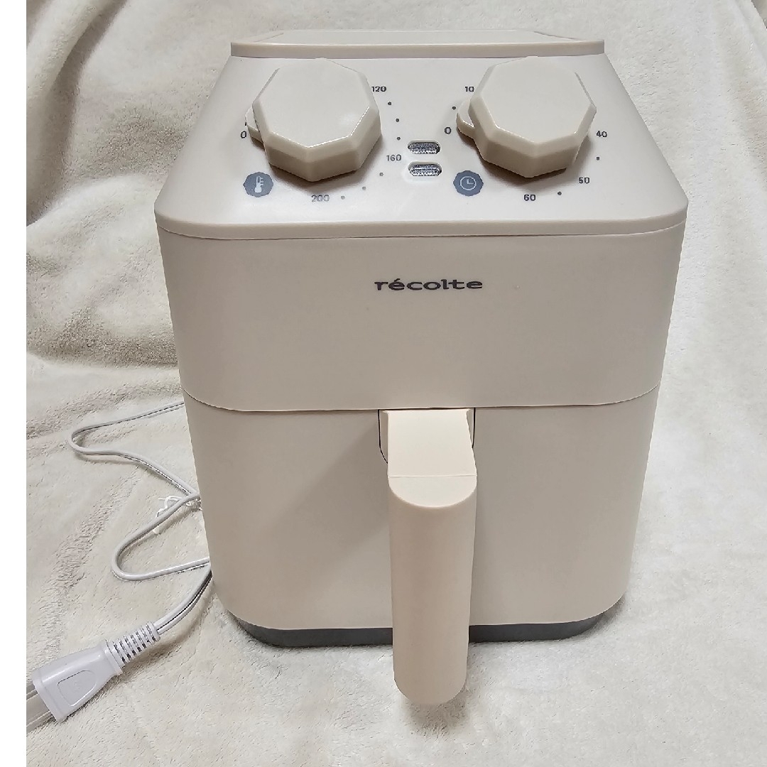 recolte エアーオーブン ノンフライヤー RAO-1(W) スマホ/家電/カメラの調理家電(調理機器)の商品写真