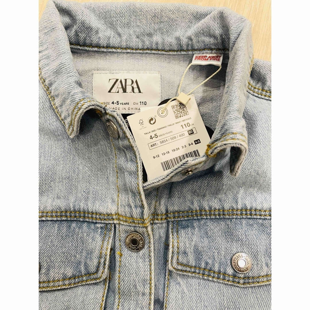 ZARA KIDS(ザラキッズ)のザラ ベビー ディズニー ミニー デニム ジャケット キッズ/ベビー/マタニティのキッズ服女の子用(90cm~)(ジャケット/上着)の商品写真