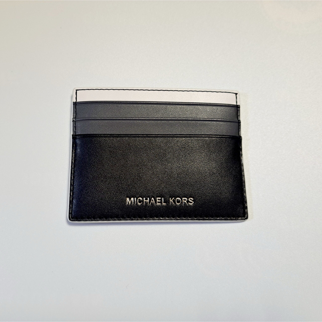 Michael Kors(マイケルコース)の《正規品》MICHAELKORSカードケース《型番》36U1LCOD2J2018 メンズのファッション小物(名刺入れ/定期入れ)の商品写真