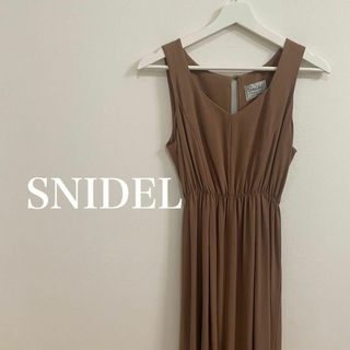 スナイデル(SNIDEL)のSNIDEL  スナイデル　バックオープン　ノースリーブ　ワンピース(ロングワンピース/マキシワンピース)