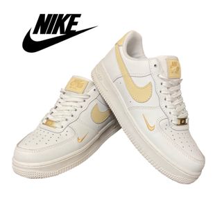 ナイキ(NIKE)の【超美品】NIKE AIR FORCE1 ナイキ エアフォースワン　ベージュ(スニーカー)