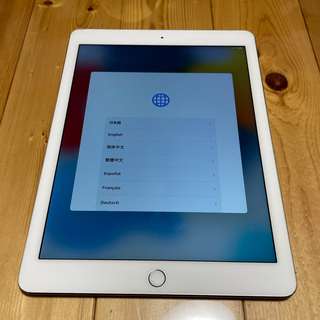アップル(Apple)のアップル iPad Air 2 WiFi 64GB シルバー(タブレット)