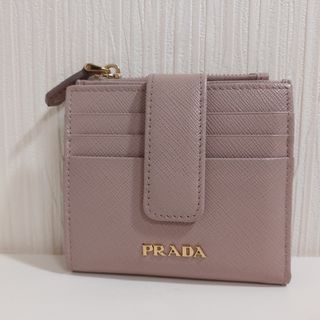 プラダ(PRADA)のプラダ サフィアーノ コンパクト 二つ折り財布 レザー ベージュ 1ML047(財布)